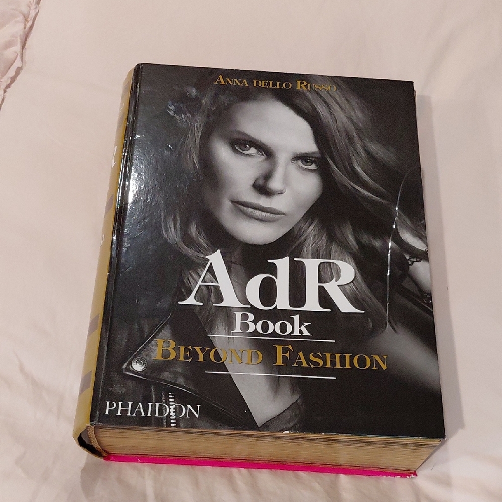 Phaidon AdR Book in Black and Gold